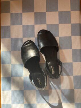 Born Black Leather Slingback Peep Toe Sandals Size 8